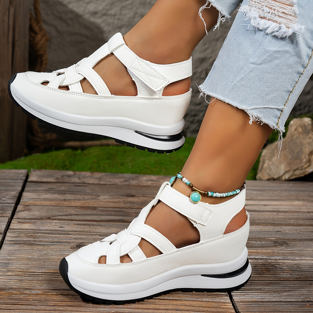 👍👍【35-43】💕👡👡2025 sandale la modă pentru femei cu toc pană în stil nou, tălpi groase confortabile, creștere invizibilă a înălțimii, casual și versatile.