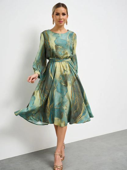 🌿💃【Zână de primăvară】✨ Rochie verde elegantă 2025 cu mânecă lungă și fustă fluidă 🌸👗 Stil rafinat pentru sezonul cald