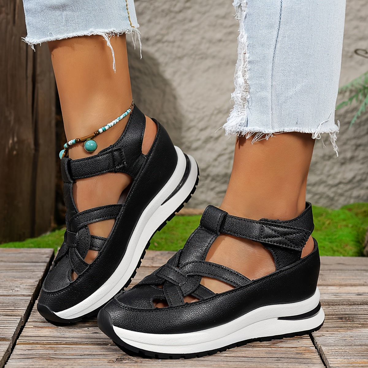 👍👍【35-43】💕👡👡2025 sandale la modă pentru femei cu toc pană în stil nou, tălpi groase confortabile, creștere invizibilă a înălțimii, casual și versatile.
